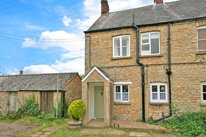 2 Bedroom Cottage To Rent In School Lane, Evenley, NN13