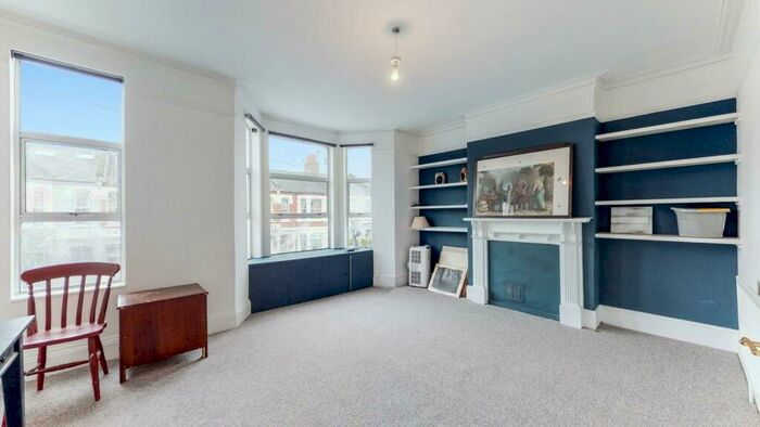 2 Bedroom Flat To Rent In Mortimer Road, Kensal Rise, London, NW10