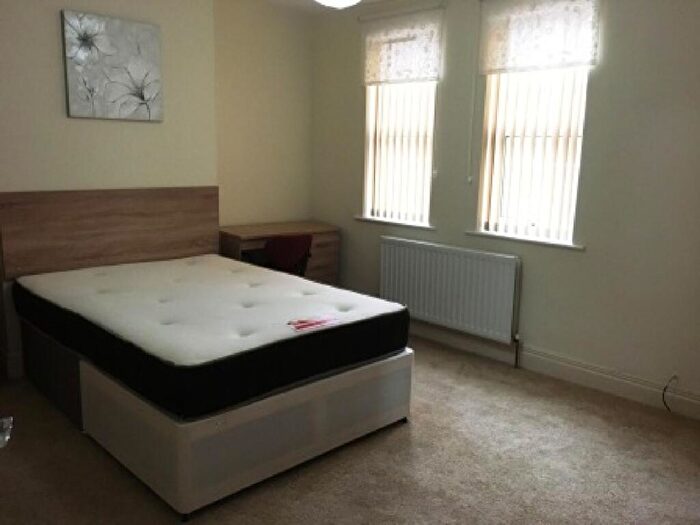 4 Bedroom House To Rent In Link Road (D), Edgbaston, Birmingham, West Midlands, B16