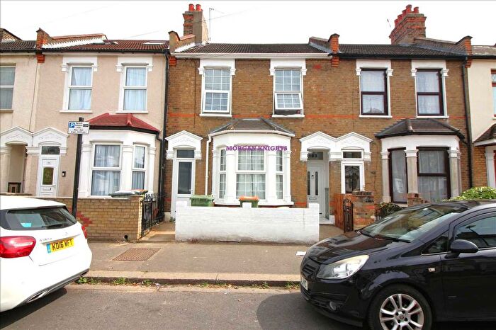4 Bedroom Terraced House For Sale In Masterman Road, East Ham, E6