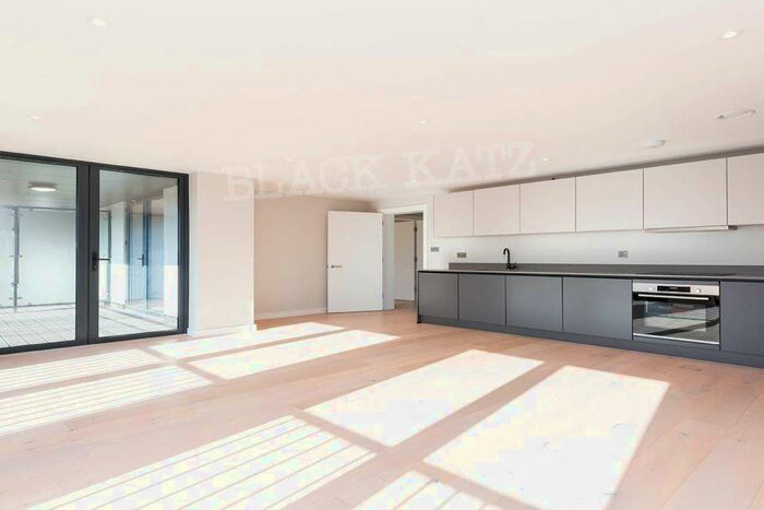 2 Bedroom Flat To Rent In Tottenham Lane, N8