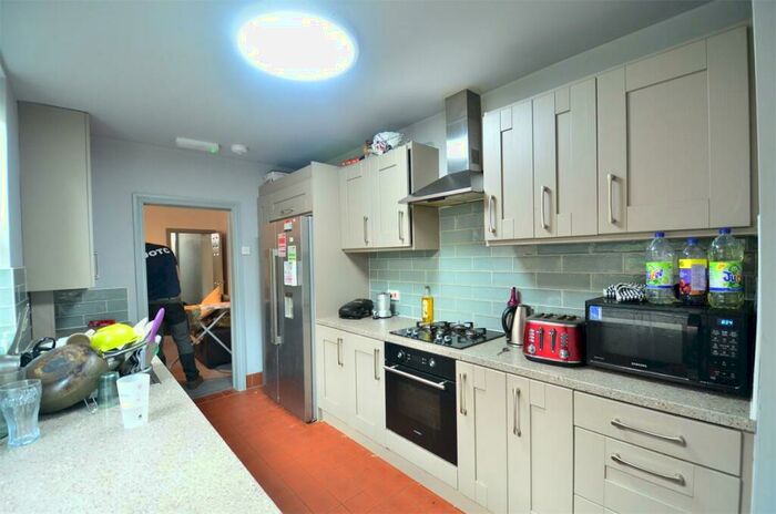 5 Bedroom Terraced House To Rent In Raddlebarn Road Selly Oak, B29