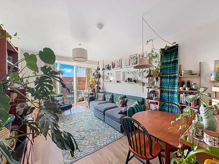 1 Bedroom Flat To Rent In The Clay Farm Centre, Trumpington, CB2