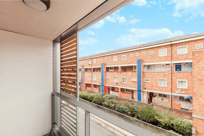 1 Bedroom Flat For Sale In Riemann Court, Bow Common Road, Bow, London, E3