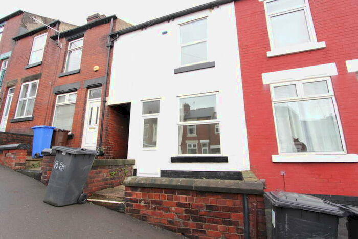 2 Bedroom Terraced House To Rent In Aisthorpe Road, Woodseats, S8