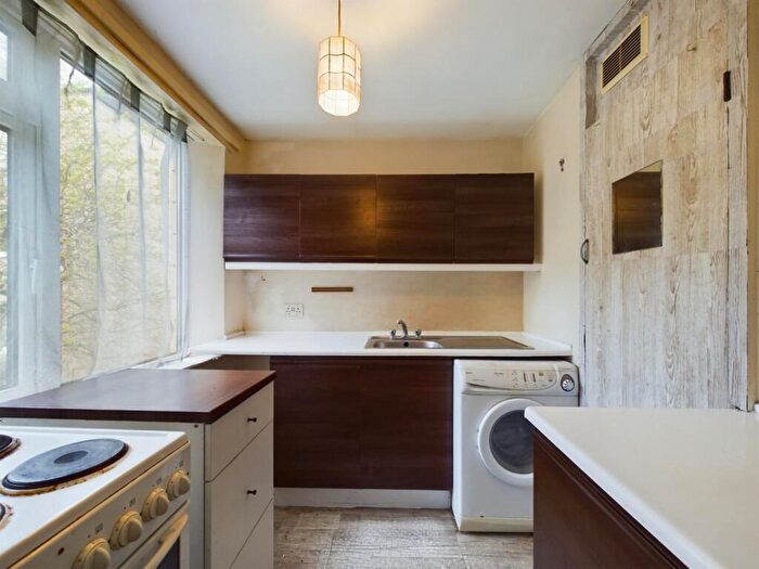 1 Bedroom Flat For Sale In Montague Hill South, Kingsdown, Bristol, BS2