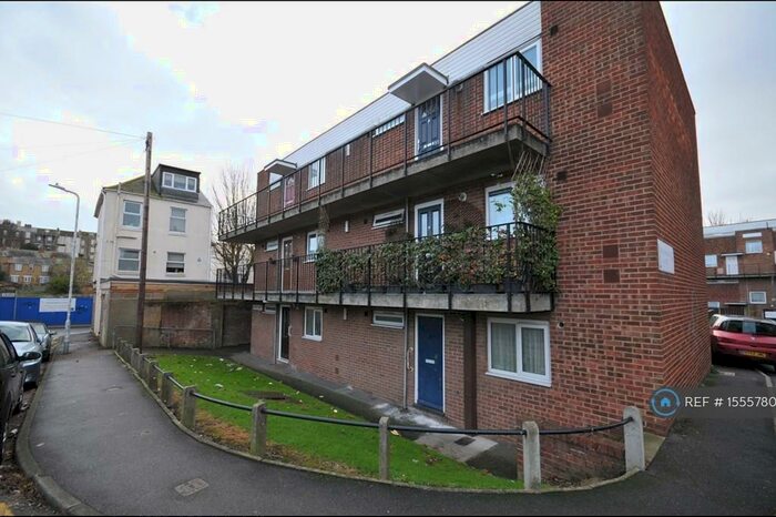 1 Bedroom Flat To Rent In Sussex Street, Ramsgate, CT11