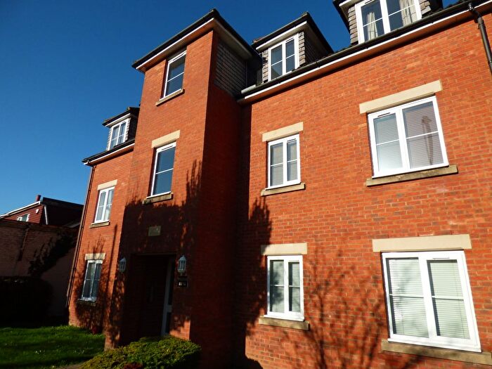 2 Bedroom Flat To Rent In High St Leagrave, Luton, LU4