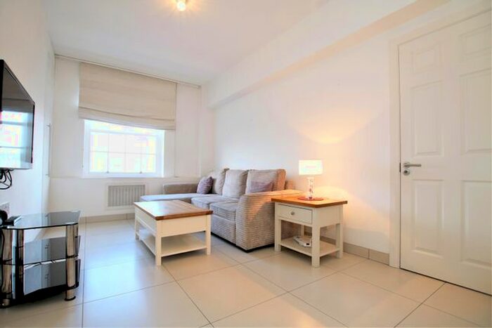 2 Bedroom Flat To Rent In Portman Square, London, W1H