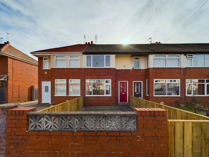 3 Bedroom Terraced House To Rent In Welwyn Park Avenue, HU6