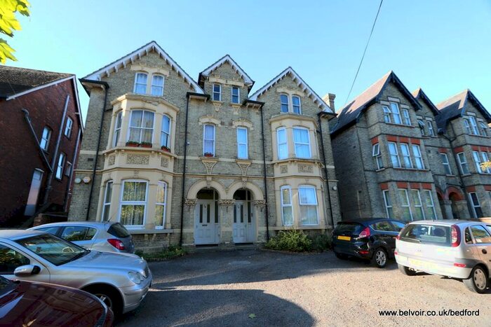 1 Bedroom Flat To Rent In Clapham Road, Bedford, MK41