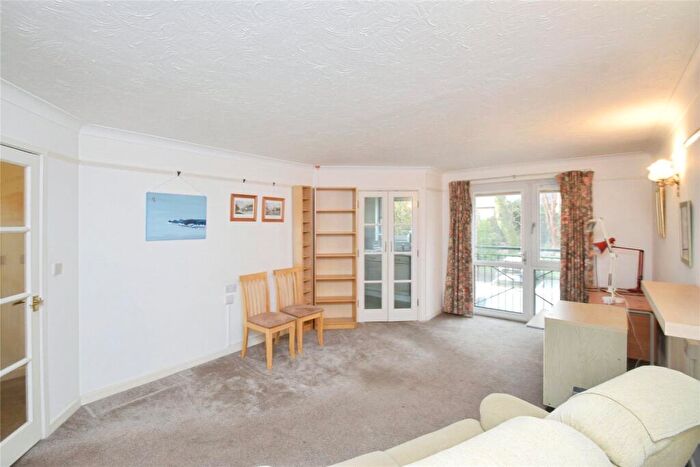 1 Bedroom Apartment For Sale In Mumbles Bay Court, Blackpill, SA3