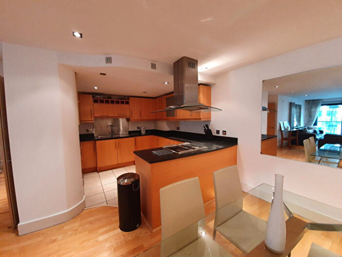 2 Bedroom Apartment To Rent In Millharbour, London, E14