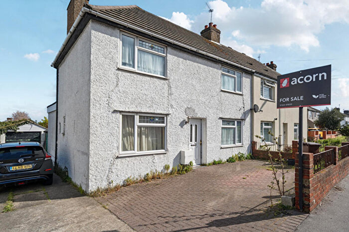 3 Bedroom Semi-Detached House For Sale In Watling Street, Dartford, Kent, DA2