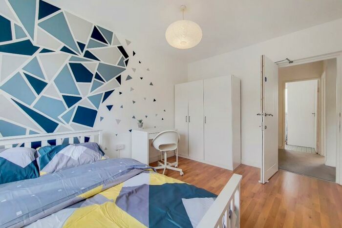 4 Bedroom Flat To Rent In Stanhope Street, London, NW1