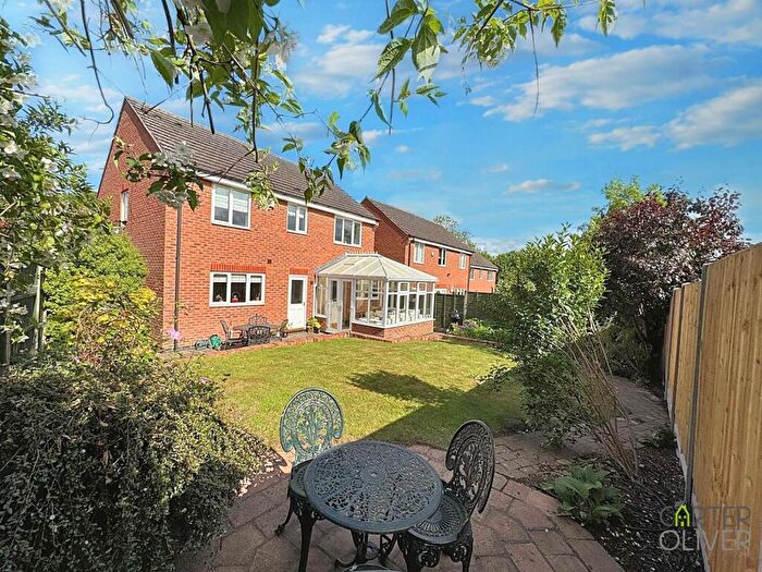 4 Bedroom Detached House For Sale In Foxfield Close, Lutterworth, LE17