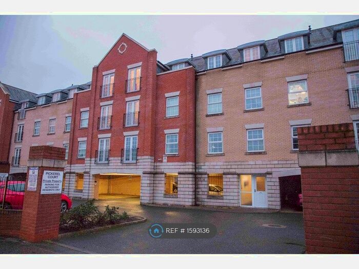 2 Bedroom Flat To Rent In Pickerel Court, Stowmarket, IP14