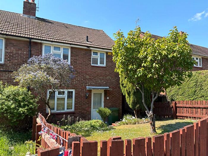 2 Bedroom End Of Terrace House For Sale In Hillsley Road, Portsmouth, PO6