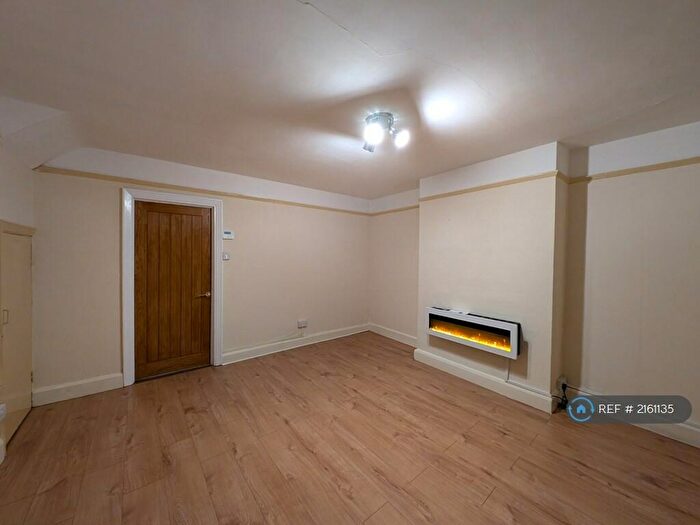 3 Bedroom Semi-Detached House To Rent In Margrett Road, Cheltenham, GL50