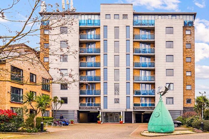 2 Bedroom Flat To Rent In Plough Way, Surrey Quays, SE16