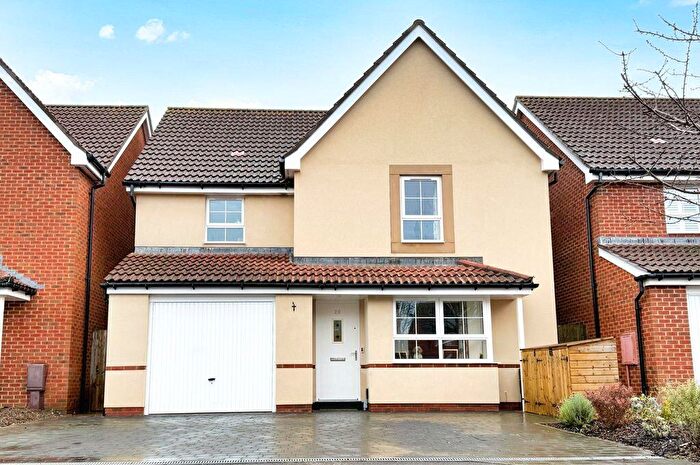 4 Bedroom Detached House For Sale In Cockerell Close, Lee On The Solent, PO13