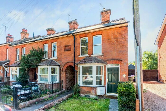 2 Bedroom Terraced House To Rent In High Street, Kimpton, Hitchin, SG4