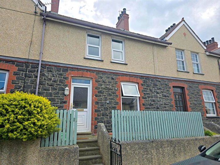 2 Bedroom Terraced House To Rent In Edward Street, Penmaenmawr, LL34