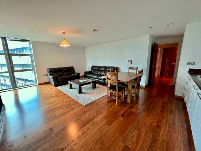 2 Bedroom Flat To Rent In St Georges Building, Great George Street, LS1