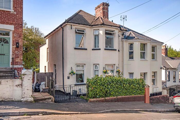 3 Bedroom Semi-Detached House For Sale In Manley Road, Newport, NP20