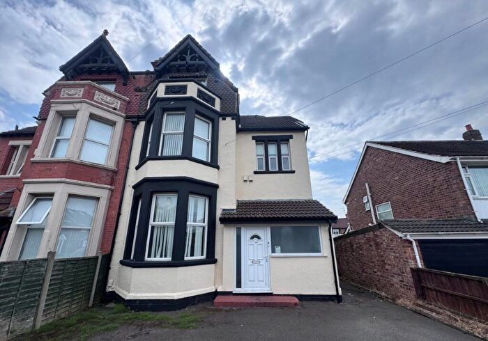 2 Bedroom Semi-Detached House For Sale In Ventnor Road, Liverpool, Liverpool, L15