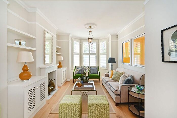 5 Bedroom Property For Sale In Balliol Road, North Kensington, W10