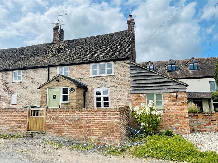 2 Bedroom Cottage To Rent In Church Road, Arlingham, Gloucester, GL2