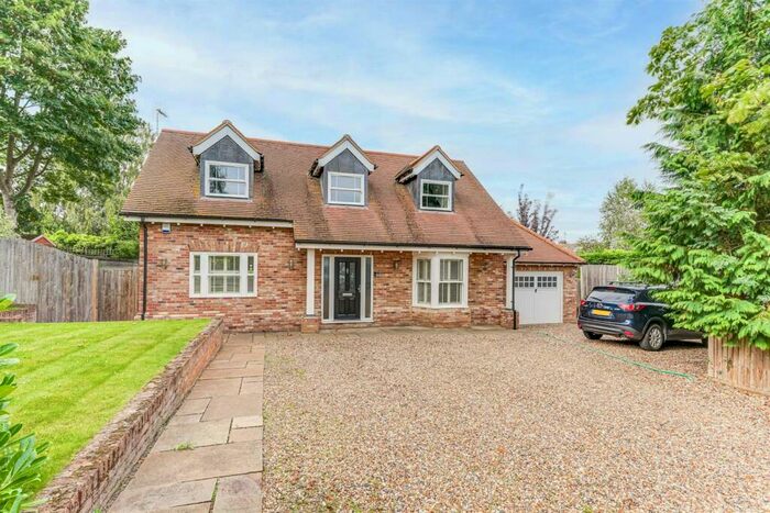 4 Bedroom Detached House To Rent In Boundary Drive, Bengeo, Hertford, SG14