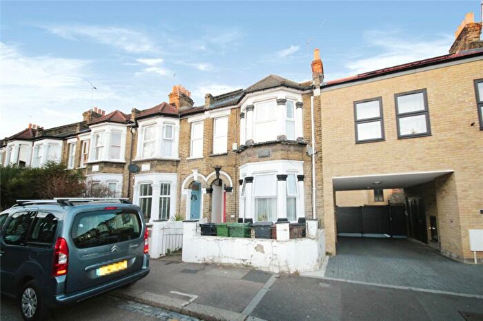 2 Bedroom Apartment To Rent In Francis Road, London, E10