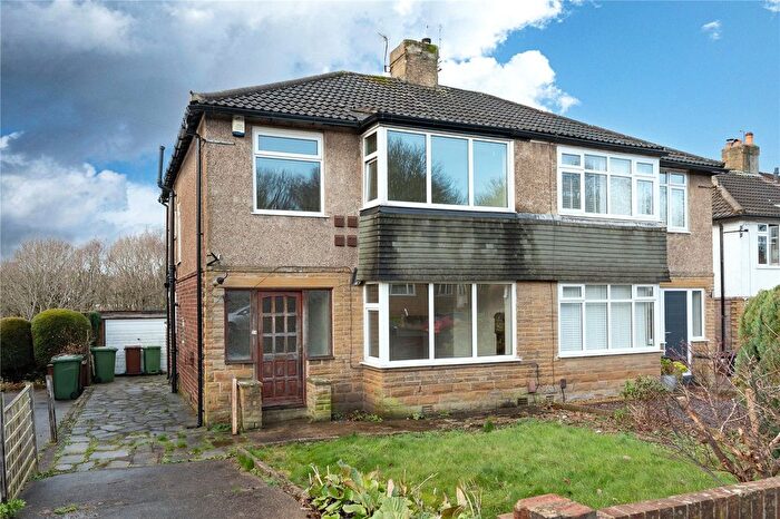 3 Bedroom Semi-Detached House For Sale In Haigh Wood Road, Leeds, West Yorkshire, LS16