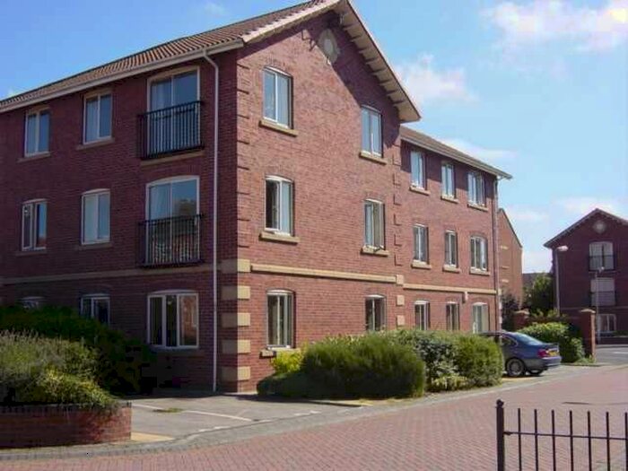 2 Bedroom Flat To Rent In Galleon Court, Victoria Dock, Hull, HU9