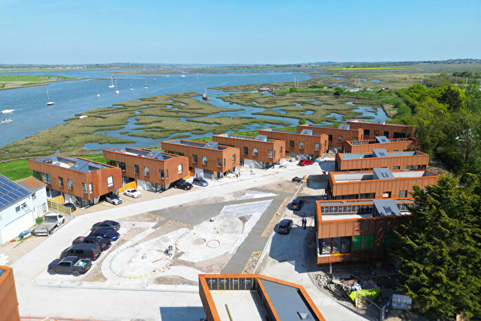 3 Bedroom Detached House For Sale In Kingsmans Point, Kingsmans Farm Road, SS5