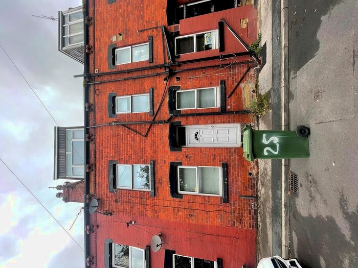 2 Bedroom Terraced House To Rent In Salisbury Grove, Leeds, LS12