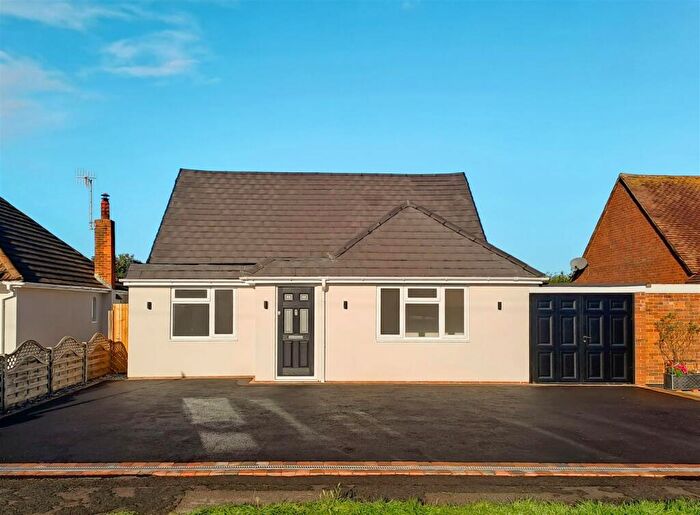 3 Bedroom Detached Bungalow For Sale In Shirley Close, Rustington, BN16