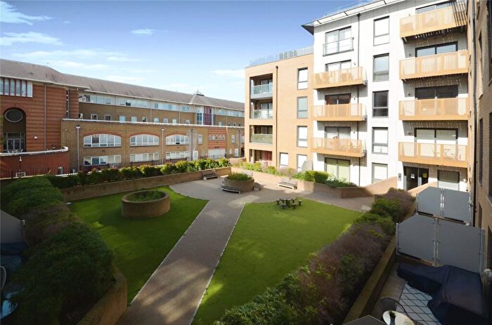 2 Bedroom Apartment To Rent In Watson Heights, Chelmsford, Essex, CM1