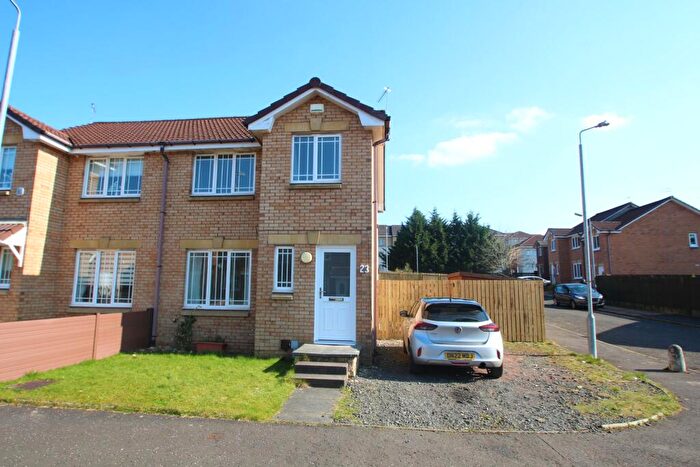 3 Bedroom Semi-Detached House To Rent In Whinhill Road, Glasgow, G53