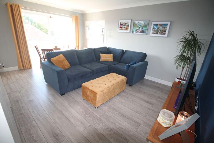 2 Bedroom Flat To Rent In Princes Road, Romford, RM1