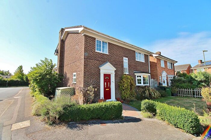 4 Bedroom Detached House For Sale In Hazelwood, Stubbington, Fareham, PO14