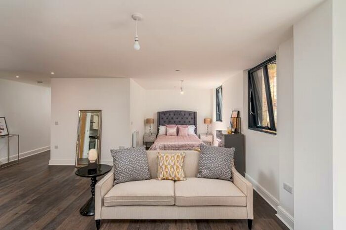 Apartment To Rent In High Wycombe, Buckinghamshire, HP11