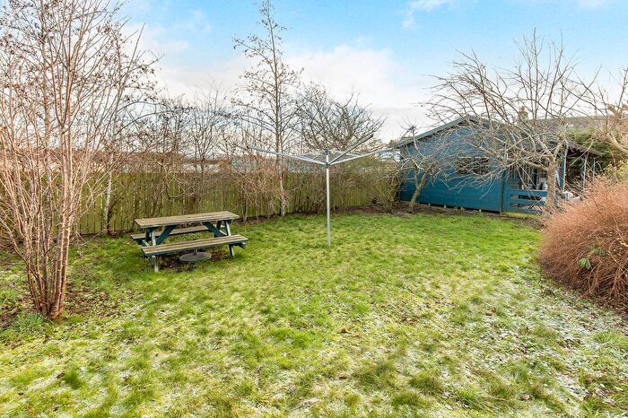 2 Bedroom Semi-Detached House For Sale In Strathmiglo, Cupar, KY14