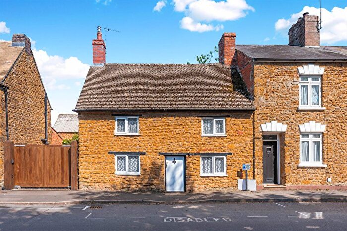 3 Bedroom Cottage For Sale In Church Street, Bodicote, OX15