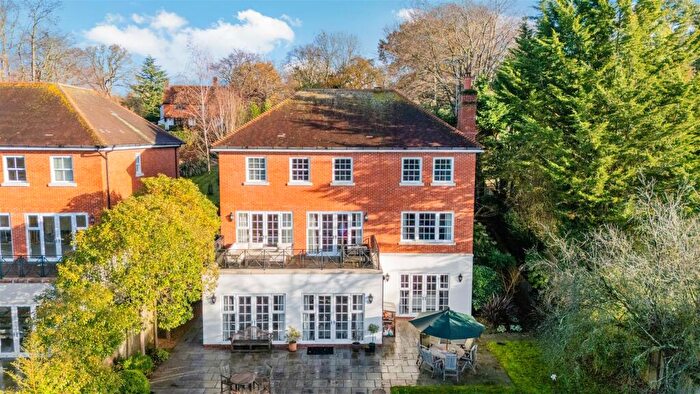 5 Bedroom Detached House For Sale In Walpole Avenue, Chipstead, CR5