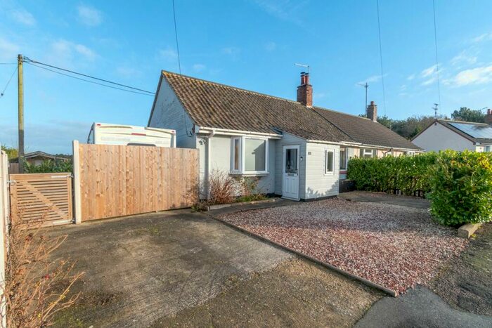 2 Bedroom Bungalow For Sale In Camping Hill, Stiffkey, NR23