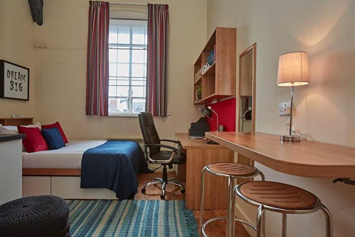 Studio To Rent In Victoria Road, Chester, CH2