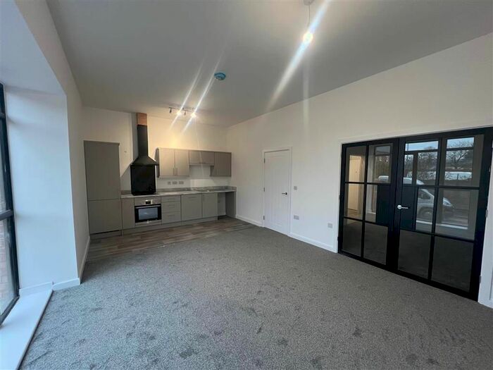 2 Bedroom Flat To Rent In Plough Maltings, Burton On Trent, DE14